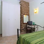 Masseria Caporelli Guest house 3*