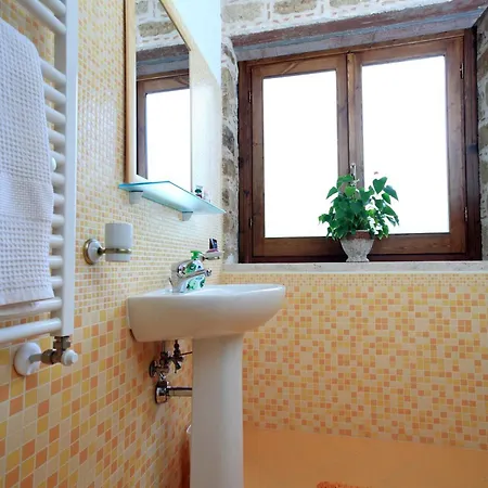 Guest house Masseria Caporelli 3*